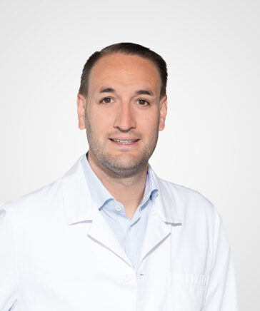 Dr. med.  Tobias  Götz 