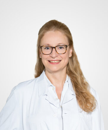 Dr. med. Christine  Hofbauer    