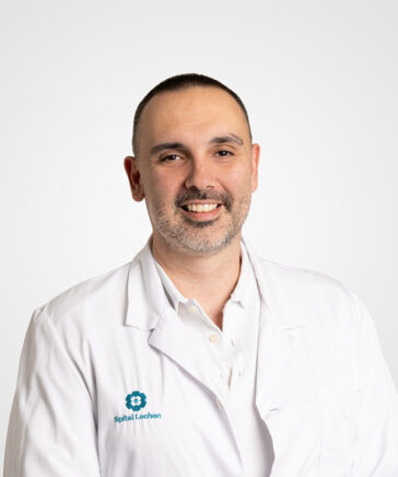 Dr. med. univ. (A) Jonian Sinaj  